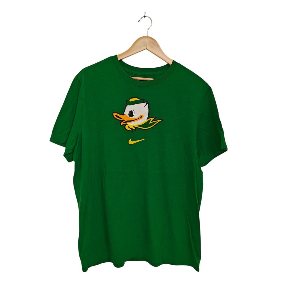 Nike Oregon Ducks Green Graphic Tee Shirt Swoosh Logo Men’s Size M